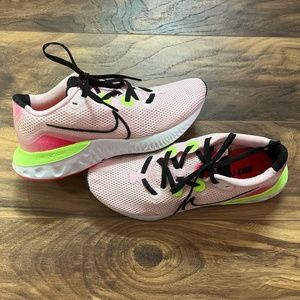 Nike renew fitness shoes 8.5